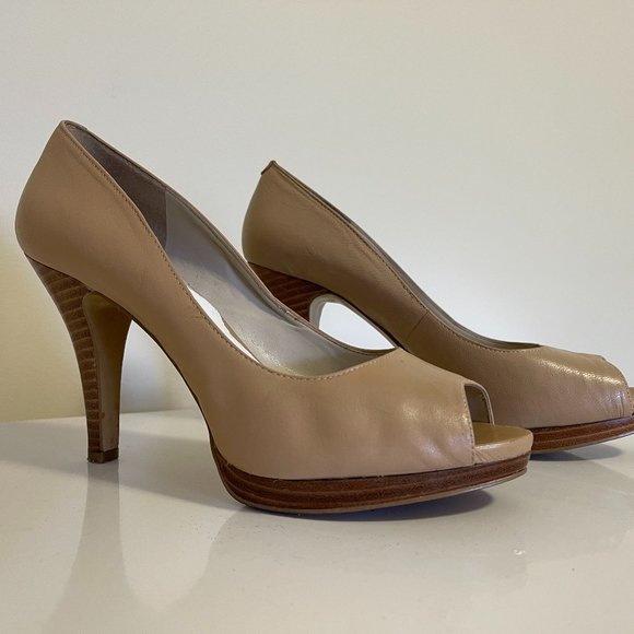 Nine West Nude Heels - Picture 1 of 8
